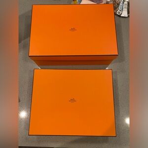 Hermes Orange Gift Shoe Boxes x2 (with some tissues paper and ribbon inside)